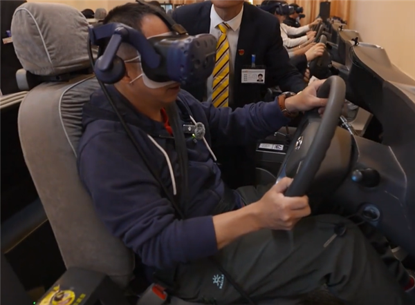 奇趣分分彩：周鸿祎：我反应特别慢 驾照科目一攻克了30%